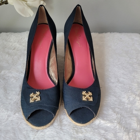 LILLY PULITZER Resort Chic Wedge Critters - Picture 3 of 13